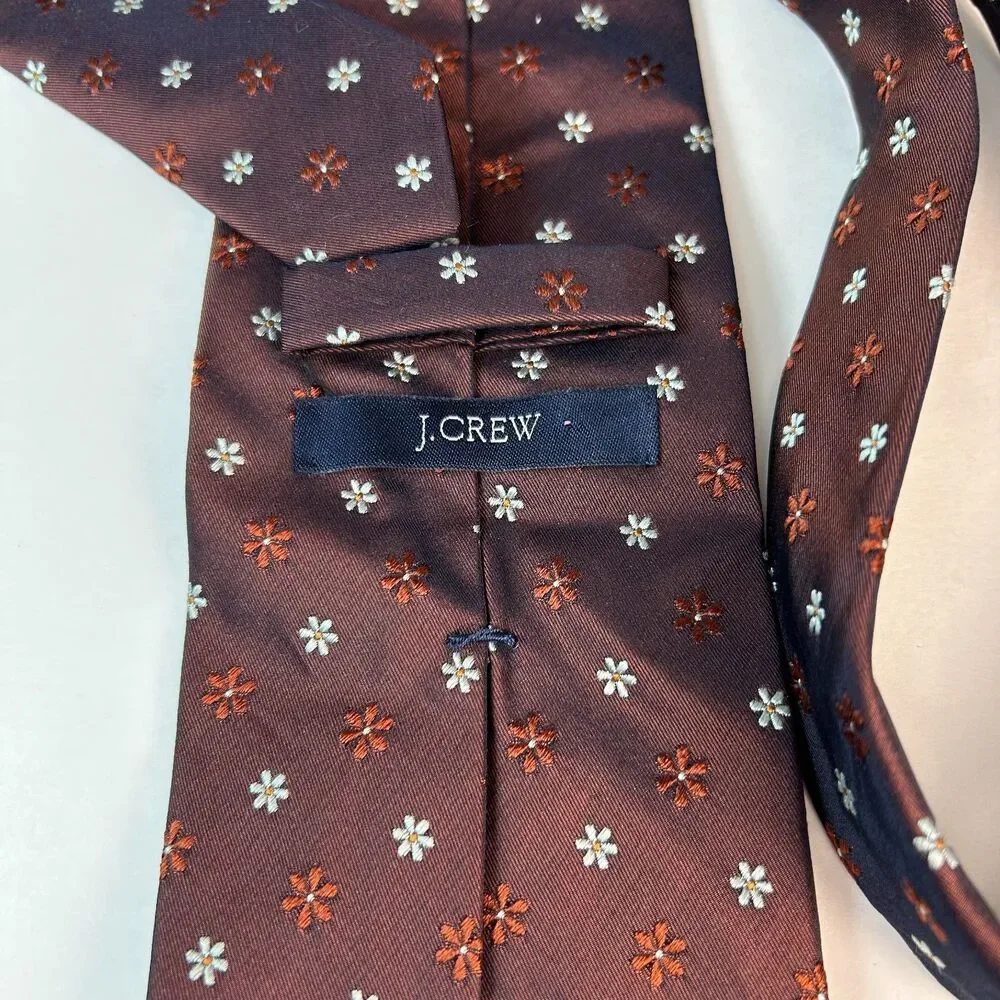 J. Crew Men's NWOT Brown with Light Brown White Floral 100% Silk Tie